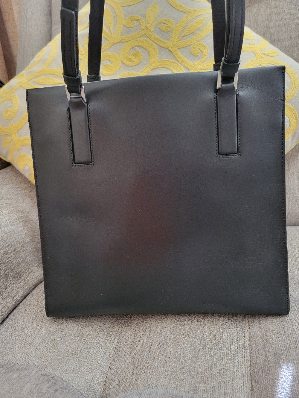 Prada Black Leather Tote Bag with Front Pocket - Picture 2 of 15